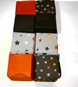 1 sheet origami unit Infinity Cube　よく遊ばれているおもちゃのひとつ。1つの箱（unit）を1枚の折紙で作成しました。接着剤やセロテープは使用していません。また、どの面にも斜めの折ラインが表に出ないように工夫しました。
